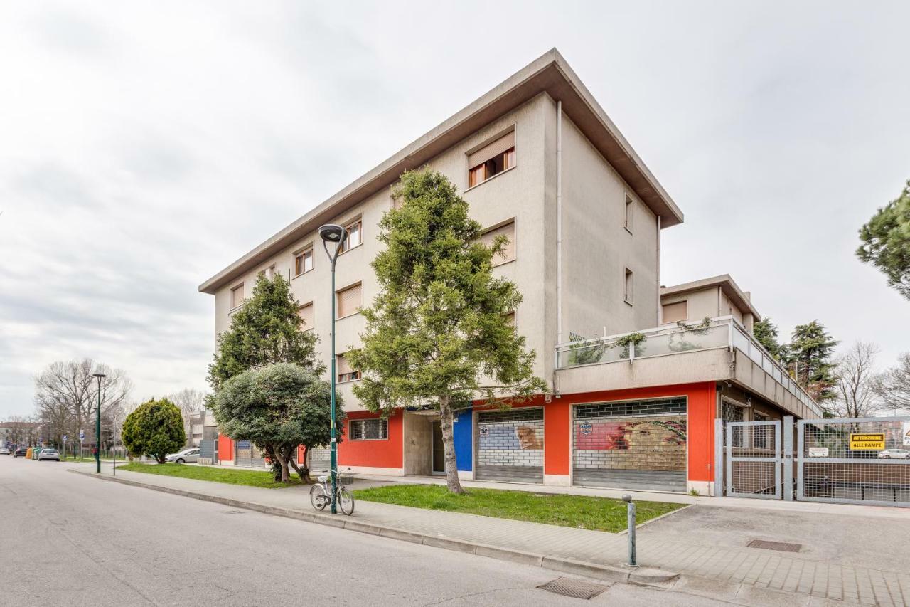 Rooms Vidar Train Station Municipalità di Municipalità di Marghera Kültér fotó
